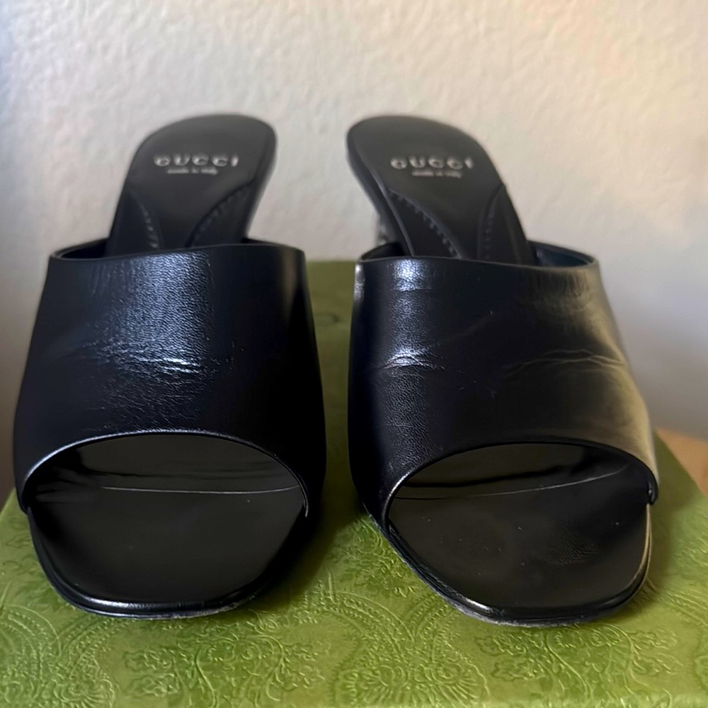 Gucci Bella Women's Sleek Black Mules
